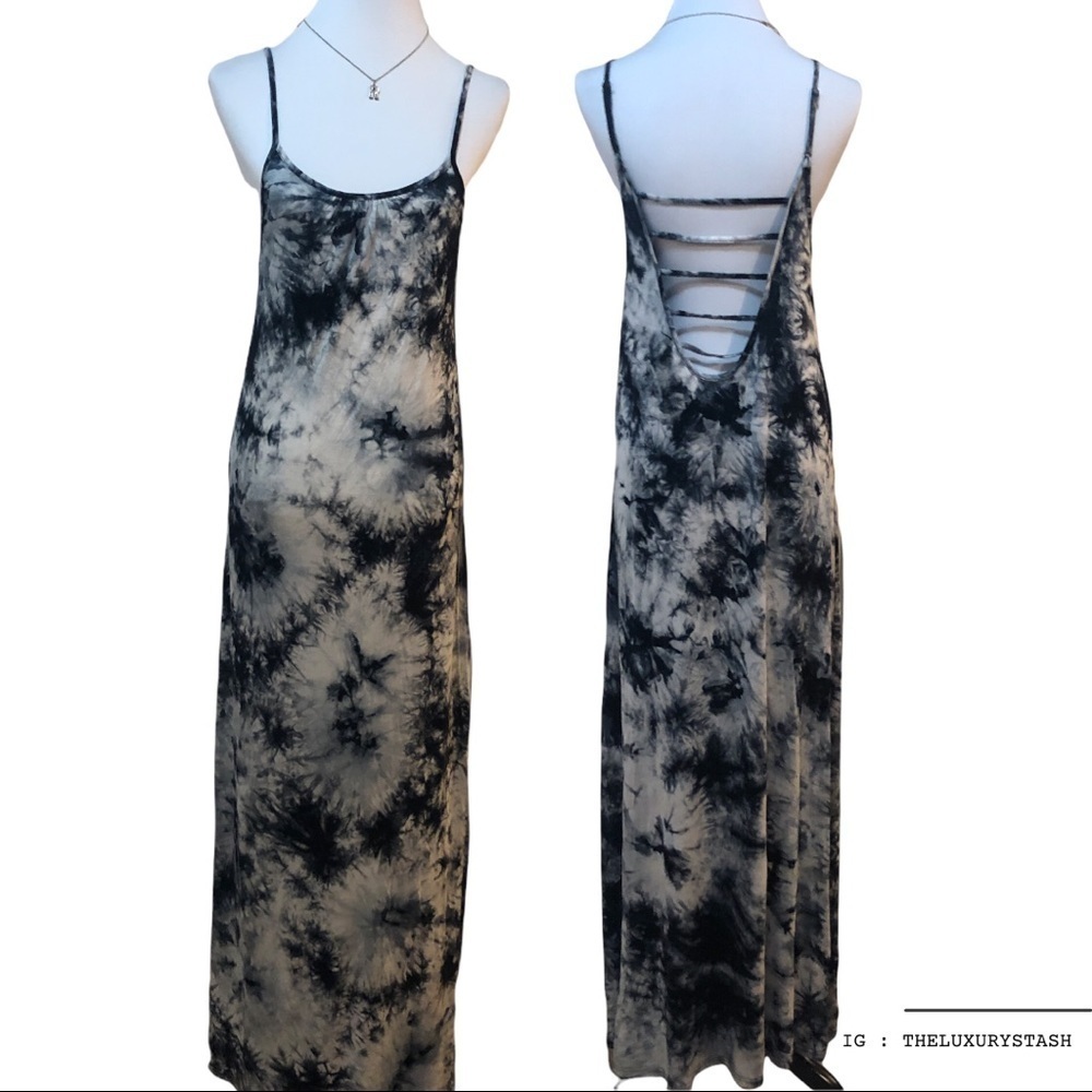 ⚫️ HiQueen tie dye maxi dress new with open back​​